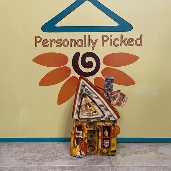 Blue Sky Clayworks PUMPKIN SPICE INN Candle House - Picture 1 of 11